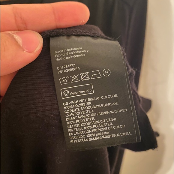 H&M shirt - Picture 4 of 4